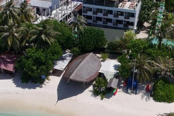 Luau Beach Inn, Maldives