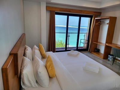 Aimi Beach photo 2