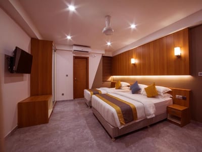 Kuredhi Beach Inn photo 3