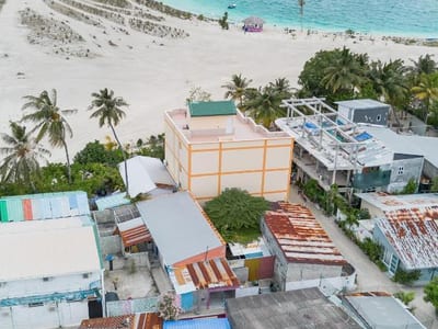 Iris Beach Residence photo 2