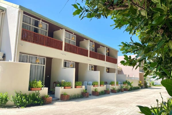 TME Retreats Dhigurah