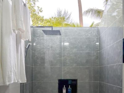 Swims Maldives photo 3