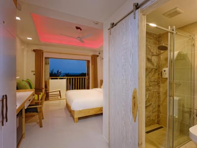 Luau Beach Inn, Maldives photo 3