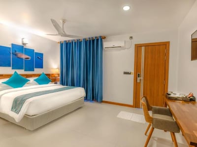 Ithaa Dhigurah photo 3