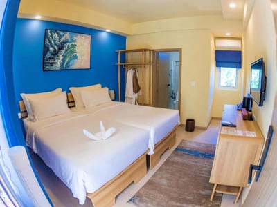 Cher Maldives photo 2