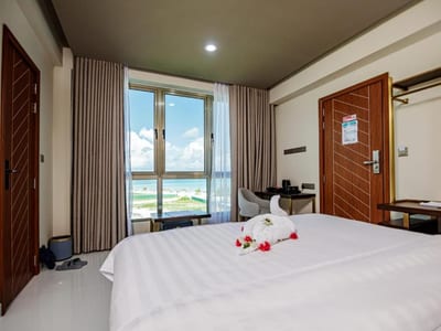 Royal Villa photo 2