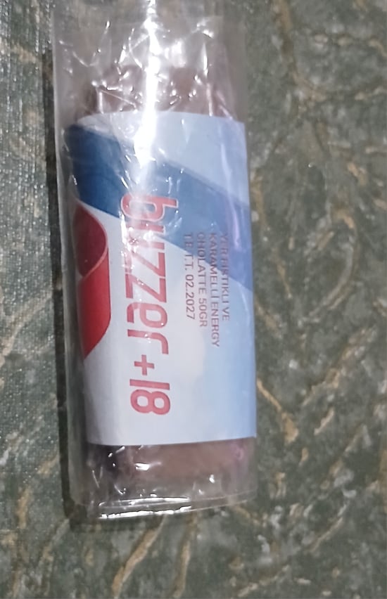 Buzzer +18 Yer Fıstıklı ve Karamelli Energy Cholatte 50gr 24lü