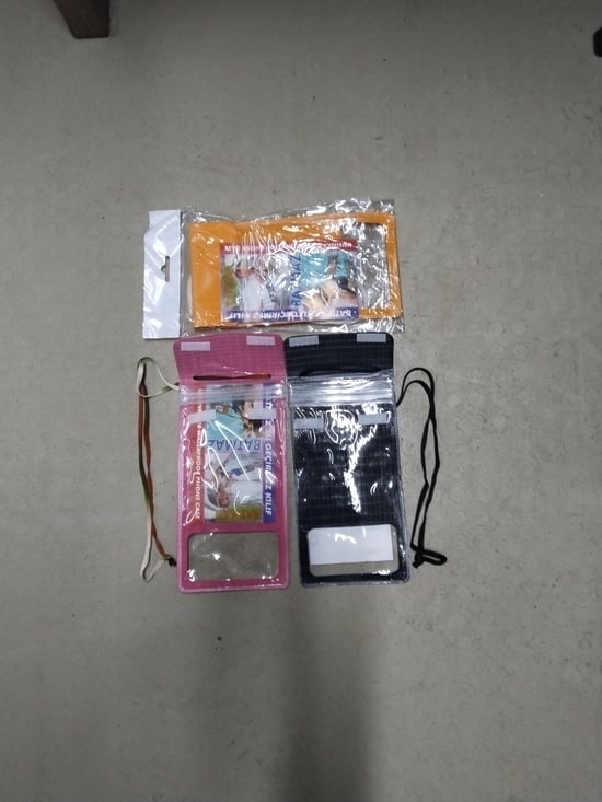 Batmaz Su Geçirmez Telefon Kılıfı Siyah