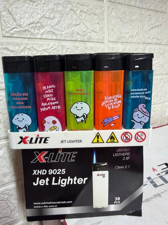 X-lite Je T Baskılı Resimli Figürlü Çakmak *50 Pcs