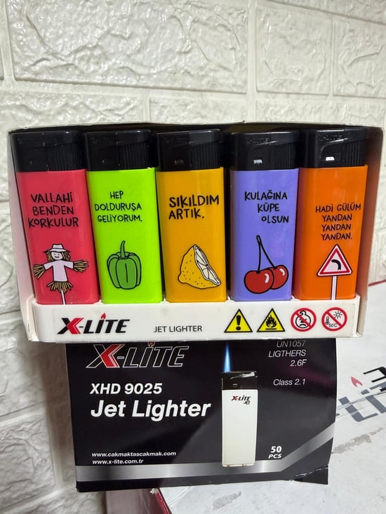 X-lite Je T Baskılı Resimli Figürlü Çakmak *50 Pcs