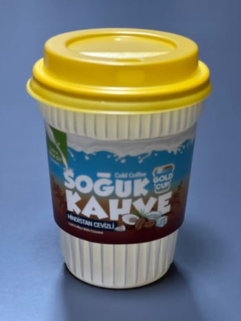 Gold Cup Hindistan Cevizli Soğuk Kahve