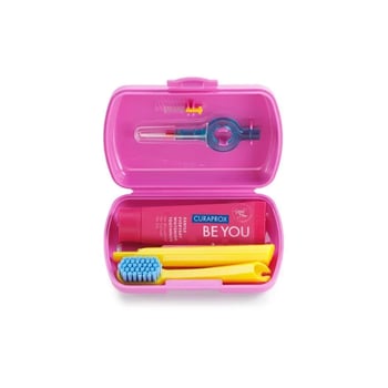 Curaprox Travel Set - Diş Fırçası + Diş Arası Fırça + Diş Macunu 10 Ml - Pembe