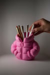 Şişme Mont Figürlü Kalemlik Pembe