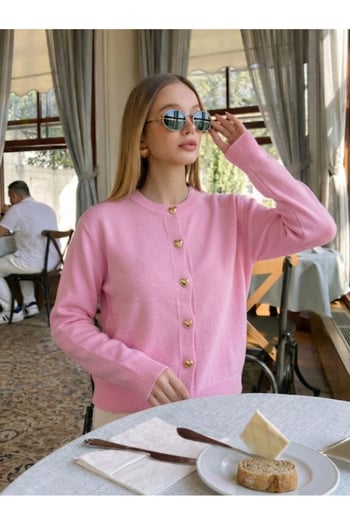 Adeyo Store Kalp Düğme Detaylı Kadın Triko Hırka