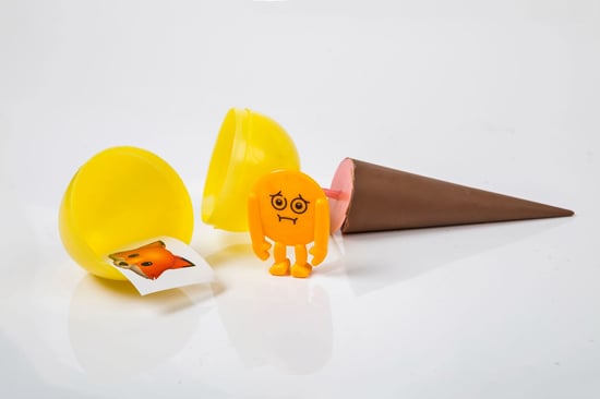 Kidzi Sürpriz Yumurtalı Sütlü Şemsiye Çikolata 20 g – Oyuncaklı Çocuk Çikolatası