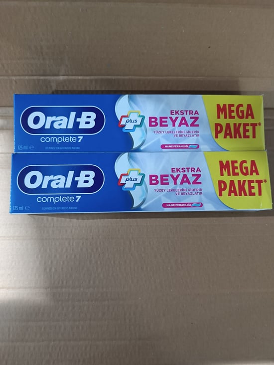Oral-B Ekstra Beyaz Diş Macunu Mega Boy 125 Ml