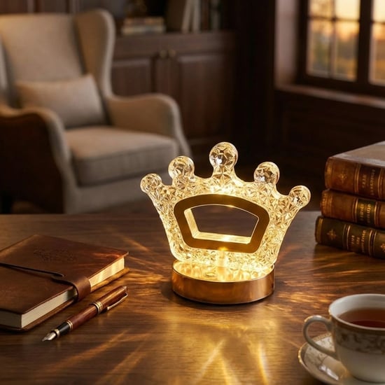 Buffer® Kral Tacı Model Kristal Led Masa Lambası – Dokunmatik, 3 Renk İşık Modlu, Şarjlı Mini Dekora