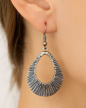 Rölyef Damla Şekilli Kadın Küpe Çift Adet Gümüş Kaplama El Yapımı Küpe