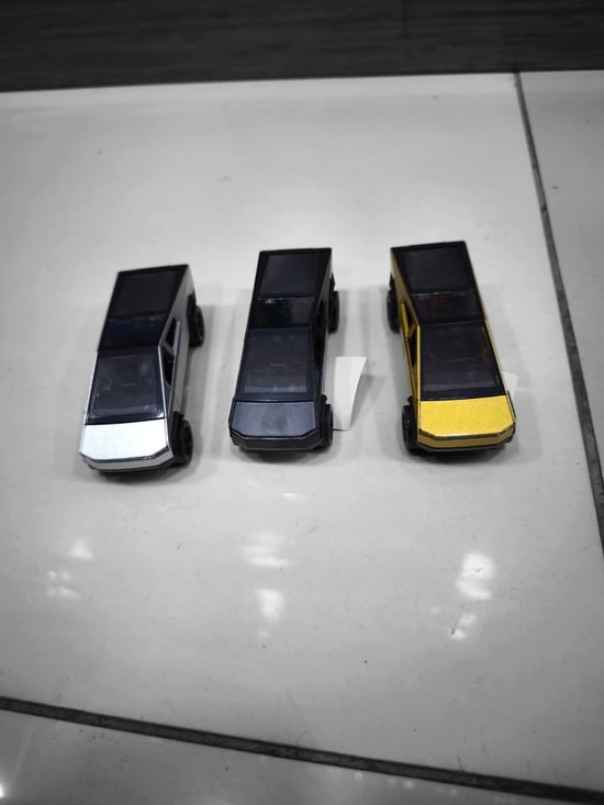 Tesla Cybertruck Metal Araç