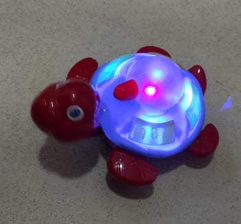 Pilli Işıklı Kutulu Kaplumba Hareketli