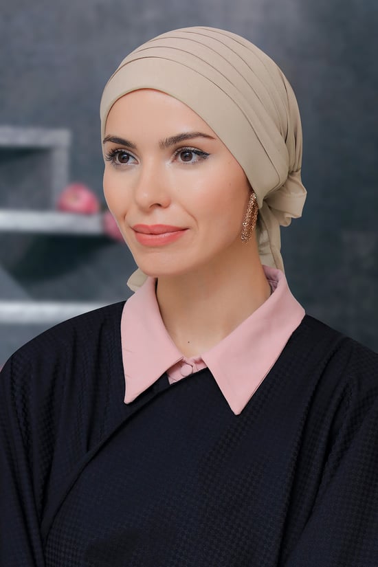 Hürrem Bone Bej Pratik Hazır Geçmeli Tesettür Bone Sandy Kumaş Pileli Nervürlü Güllü 1806_12