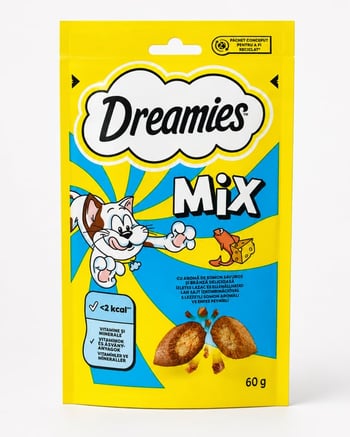 Dreamies Mix Somonlu ve Peynirli Kedi Ödülü 6 Adet x 60 Gr