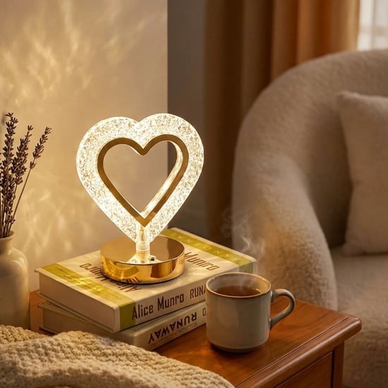 Buffer® Kalp Şeklinde Kristal Led Masa Lambası – Dokunmatik, 3 Renk İşık Modlu, Şarjlı Mini Dekorati