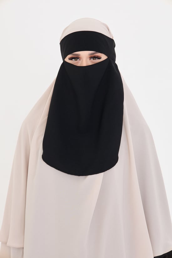 Hürrem Bone Siyah Tesettür Tek Katlı Peçe Medine İpeği Arkadan Bağlamalı 1026_01