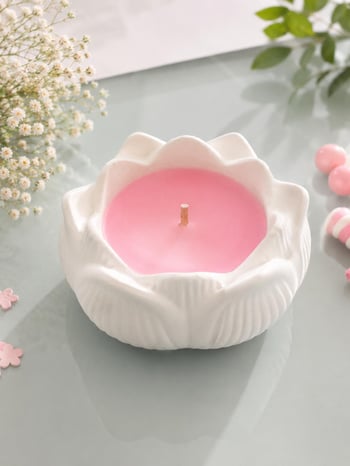 Bebek Pudrası Kokulu Dekoratif Lotus Çiçeği Mum 40 Gr