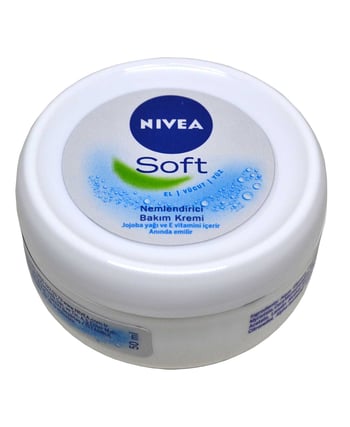 nivea, nivea soft, nivea krem, krem, el kremi, yüz kremi, soft krem, nemlendirici krem, yumuşatıcı krem, bakım kremi, nivea krem çeşitleri, nivea soft satın al, el kremi fiyatları