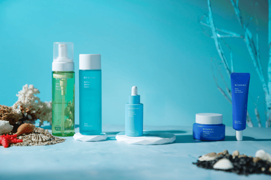 Aromer 5 li Özel Set Sıkılıştırıcı Göz -  Nemlendirici Bakım Kremi -  Yenileyici Yüz Bakım Toniği - Temizleme Köpüğü - Bakım Serumu