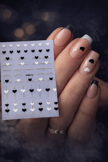 Misyul 5d Tırnak Sticker Yapışkanı B&w Kalpli ve Gold Şeritli Mıs-3835