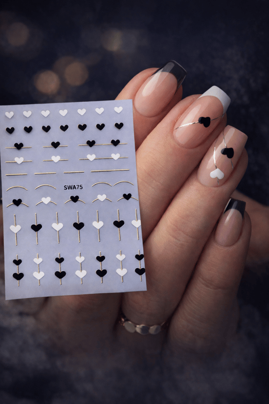 Misyul 5d Tırnak Sticker Yapışkanı B&w Kalpli ve Gold Şeritli Mıs-3835
