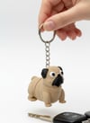 Sevimli Pug Köpek Figürlü Hareketli Anahtarlık