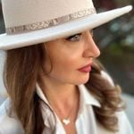 Discover Persian N A Z A N I N – Top Makeup in Vancouver