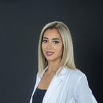 Discover Persian Mojde Malek|Dentist – Top West Vancouver in Vancouver