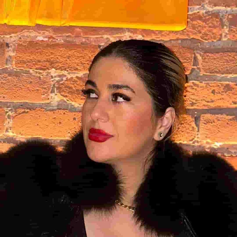 Discover Persian Eli – Top Clothing in Vancouver