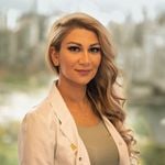 Discover Persian DR. PARISA – Top Vancouver in Vancouver