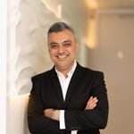 Discover Persian 𝐀𝐦𝐢𝐫 𝐅𝐞𝐭𝐚𝐧𝐚𝐭 – Top Mortgage Broker in Vancouver