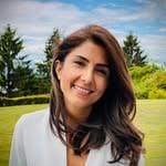 Discover Persian Dina Daraee – Top Notary Public in Vancouver