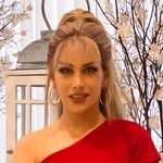 Discover Persian تاتیانا خلیفه – Top Makeup in Vancouver