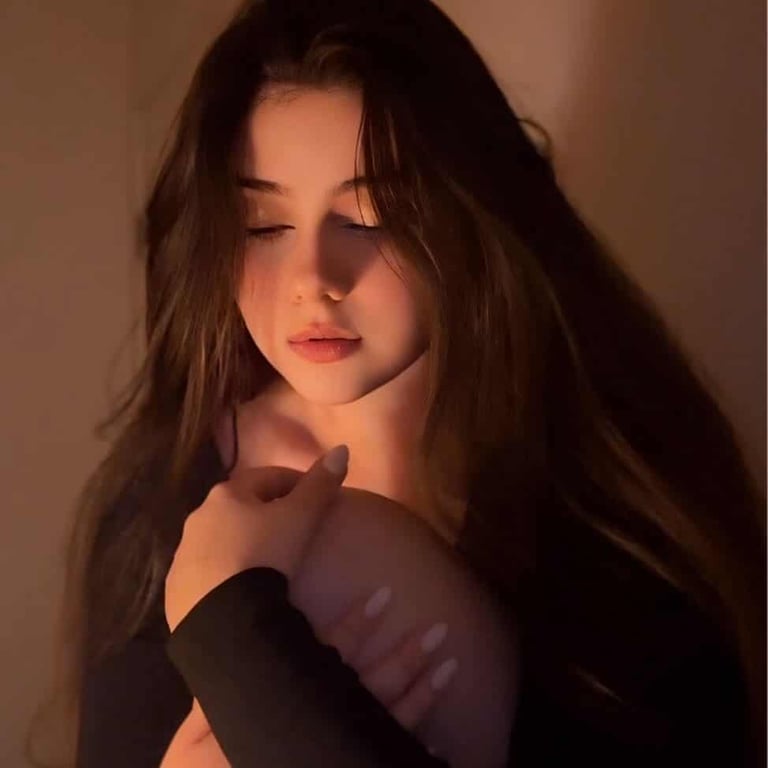 Discover Persian Hannah – Top Music & DJ in Vancouver