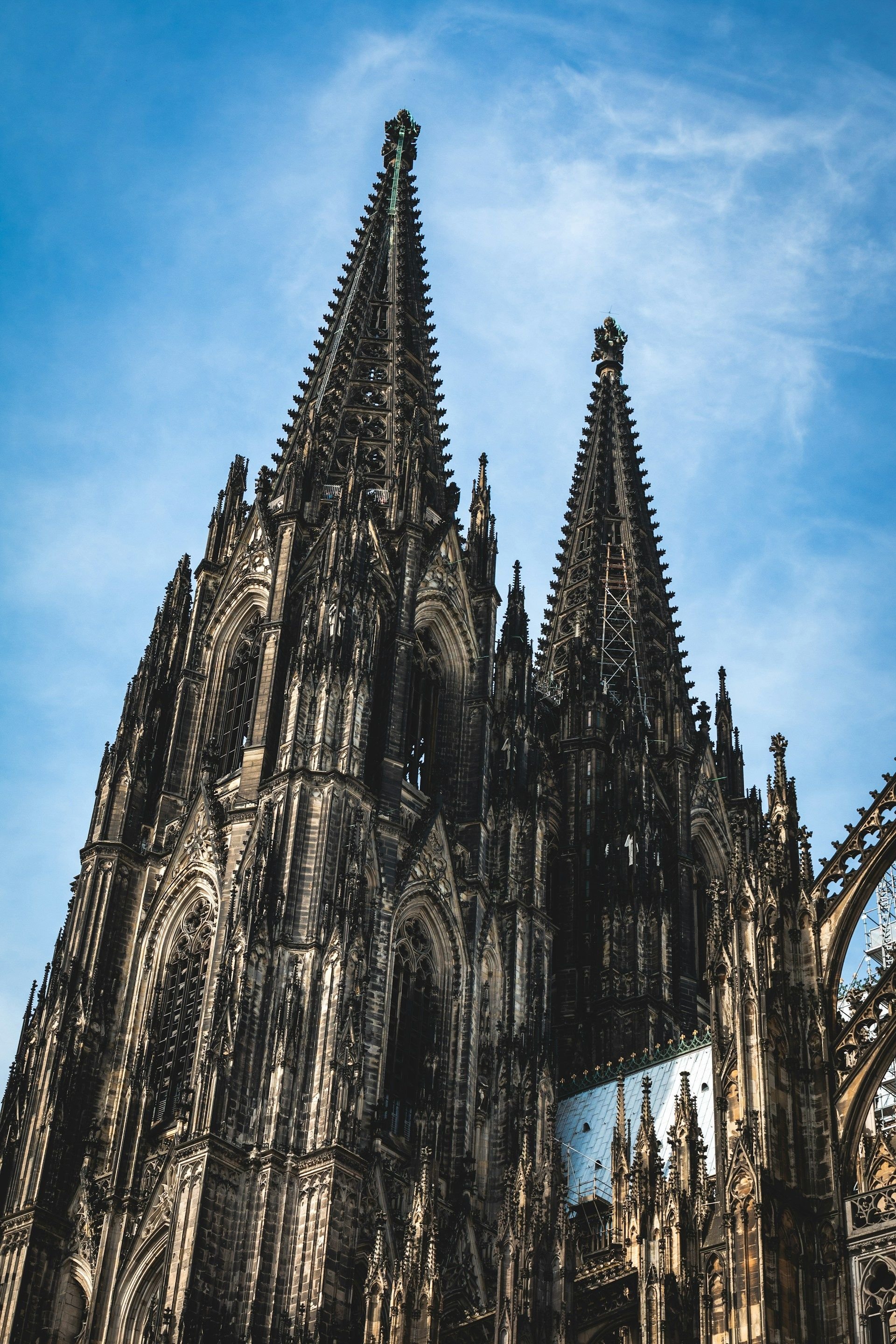 Menara kembar gotik Cologne Cathedral, Jerman