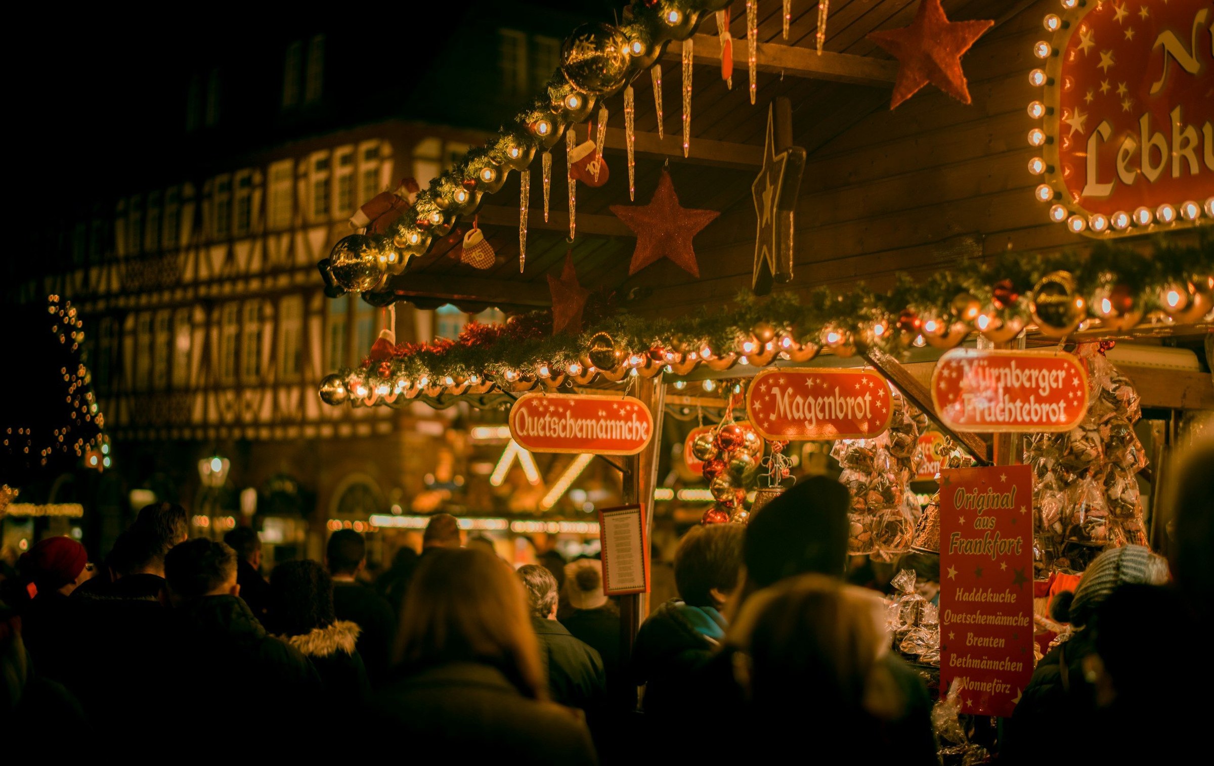 Panorama: pasar natal di Eropa