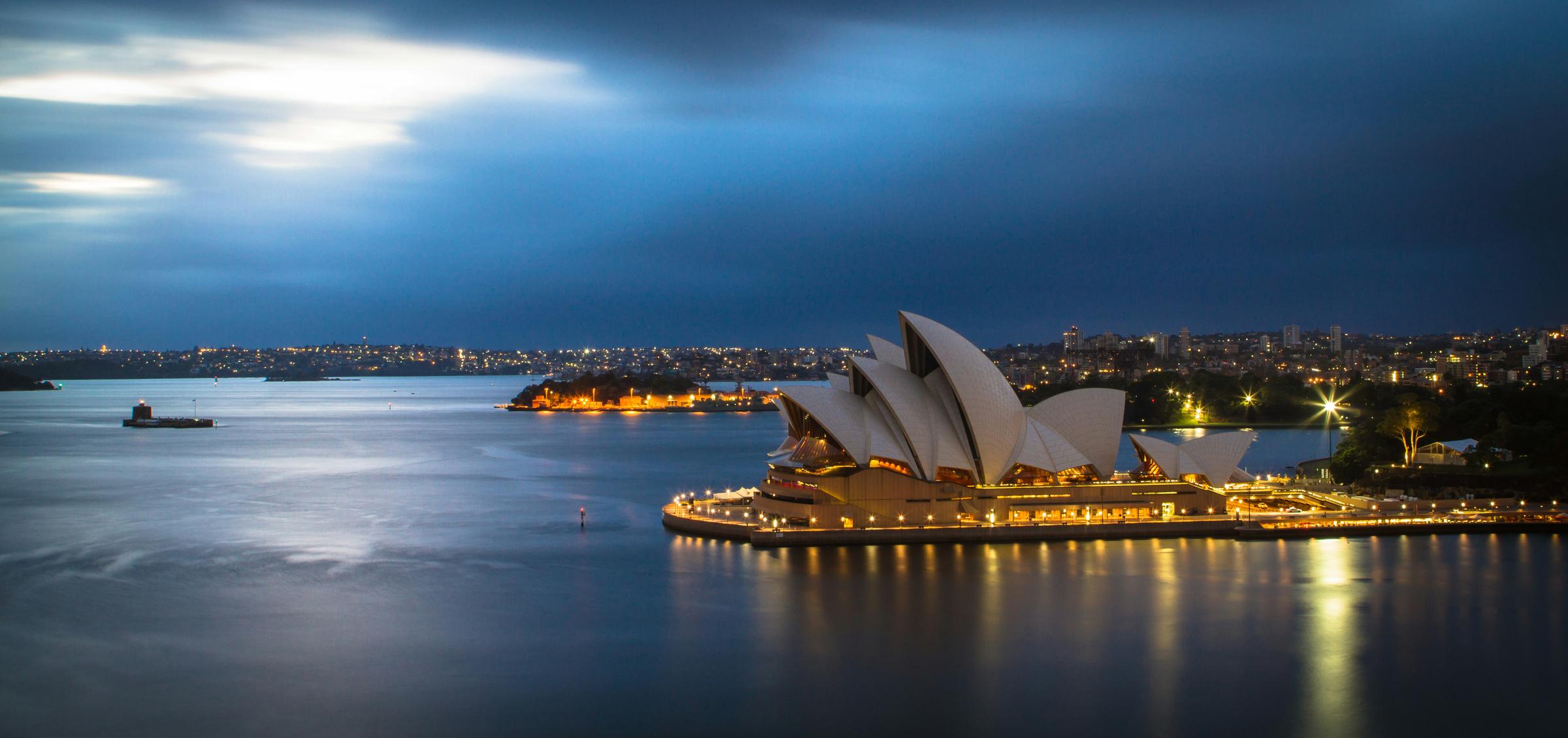 Sydney Opera House dan pelabuhan Australia