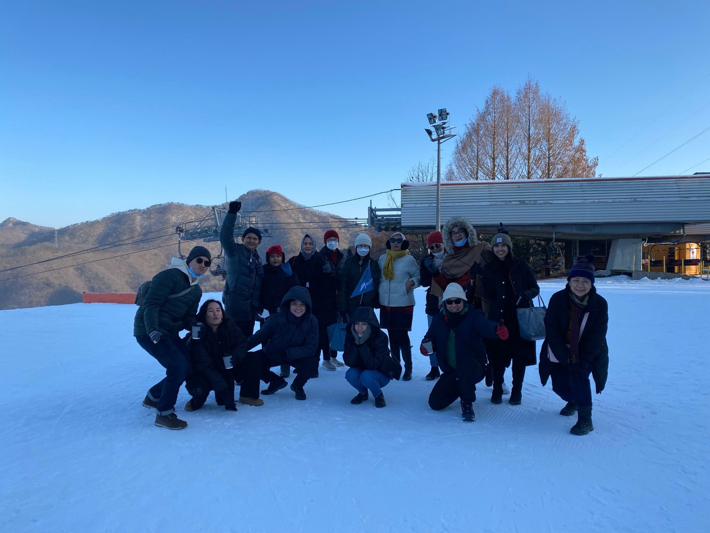 Ski Resort: Rombongan Des 2022