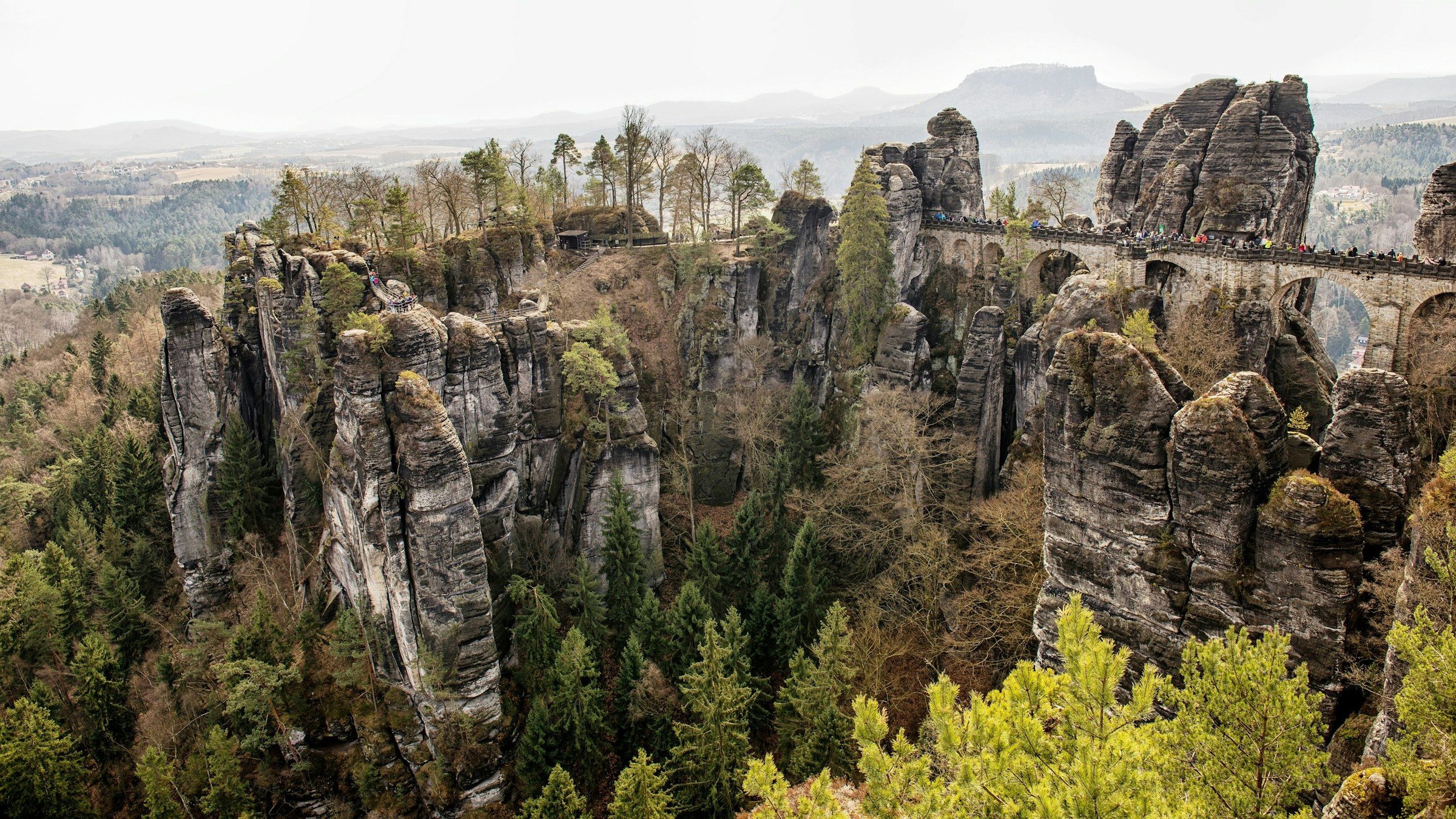 Panorama: Pemandangan destinasi wisata