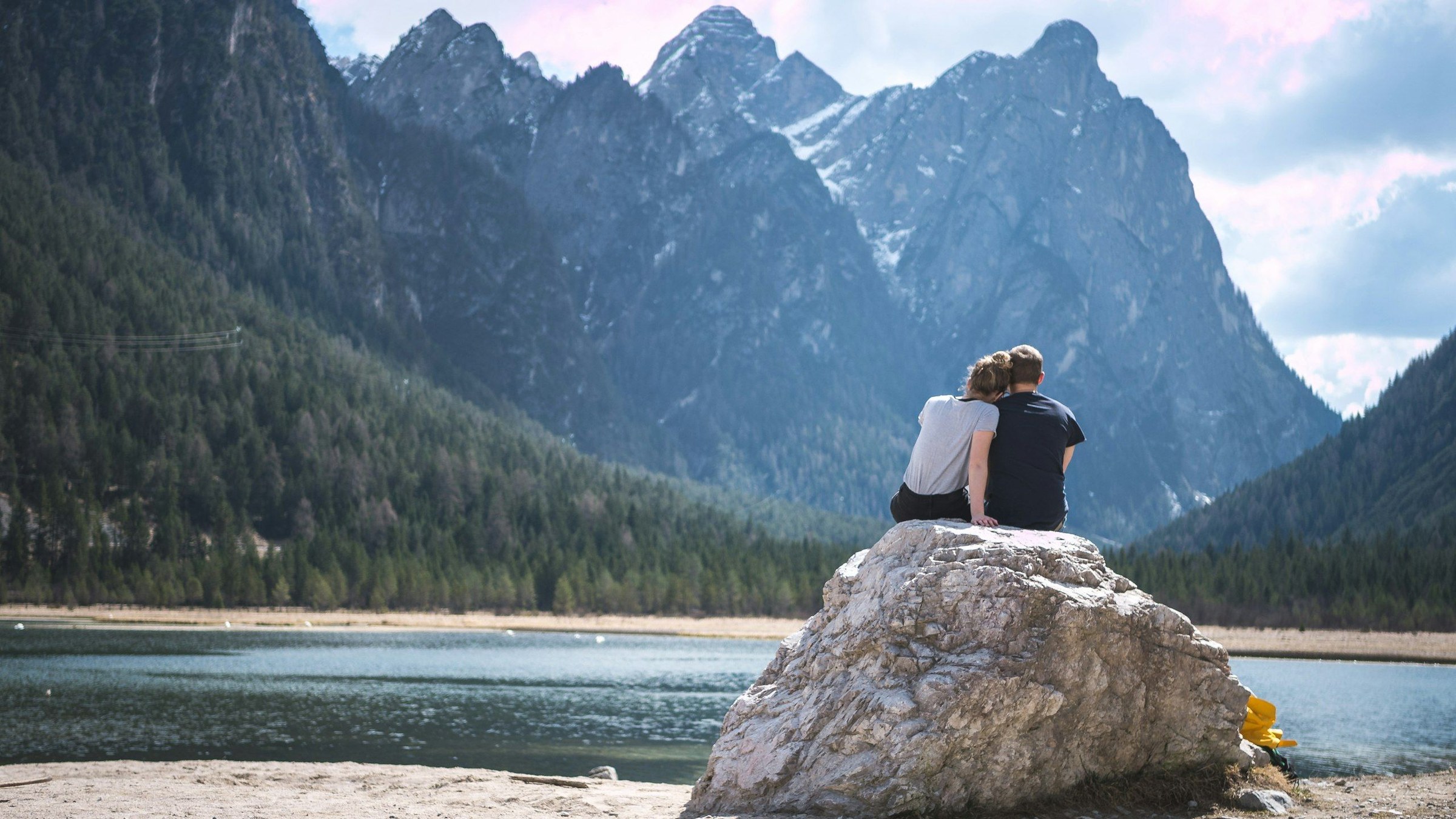 Panorama: honeymoon di destinasi wisata