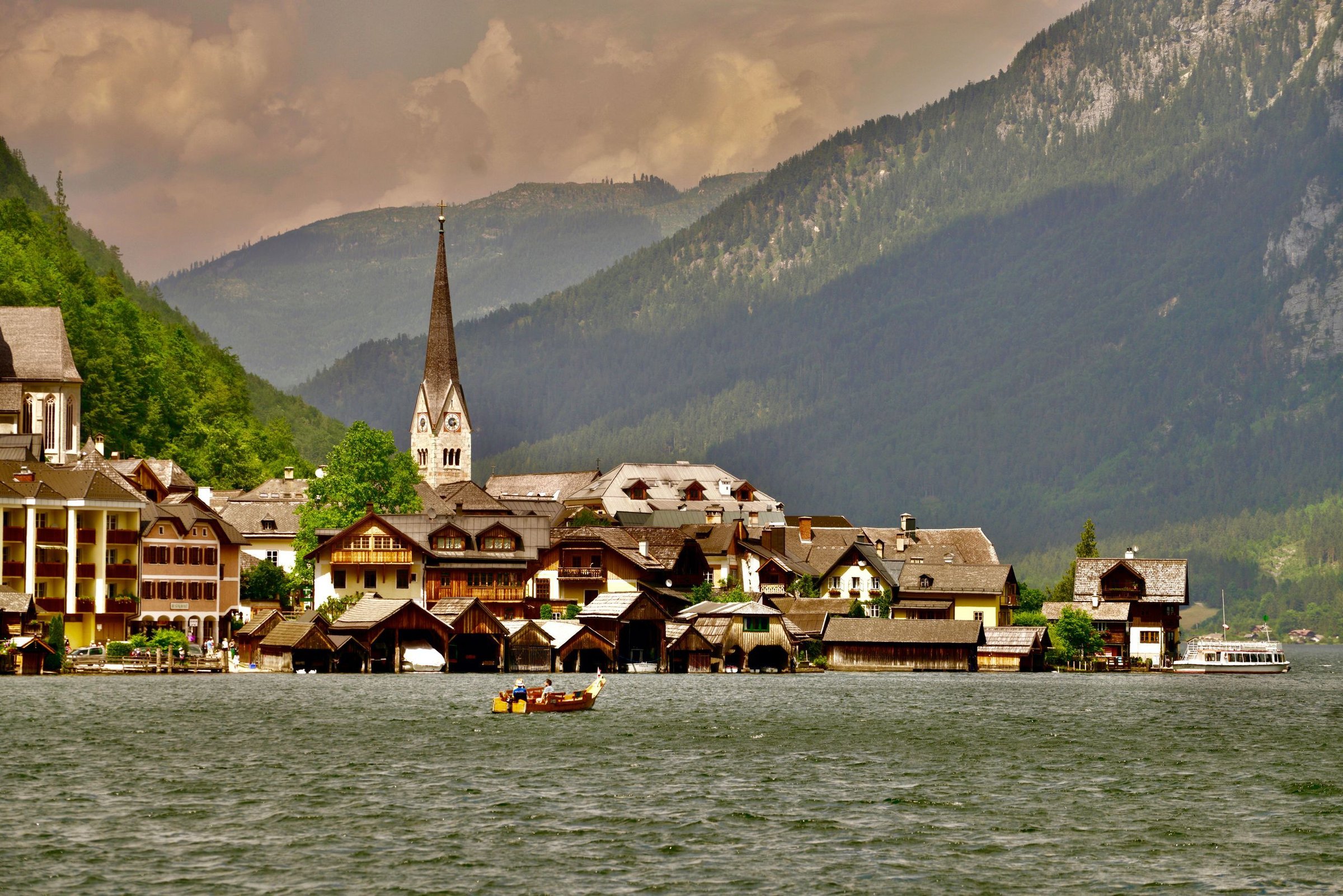 Hallstatt, Desa Danau di Pegunungan Alpen