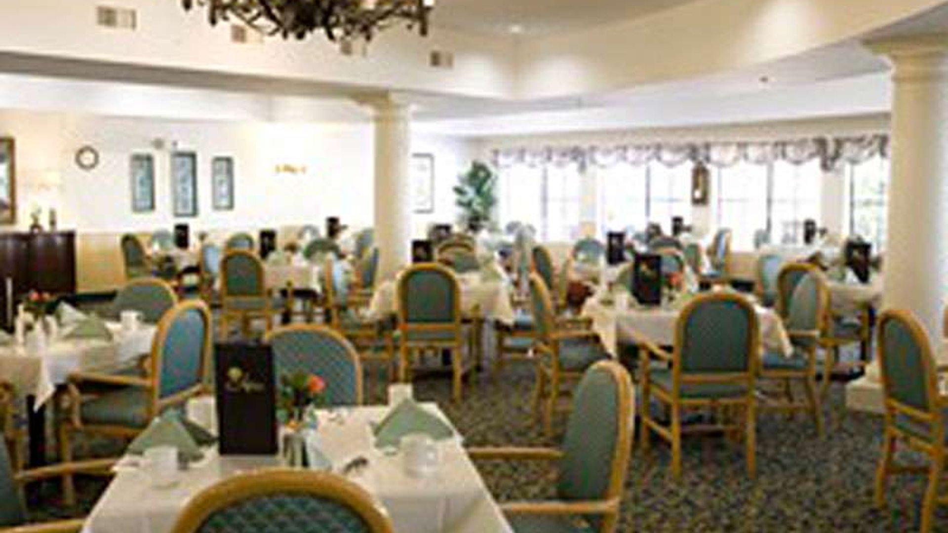 System.Collections.Generic.List`1[AFS.Common.Models.Photo] - Image 2